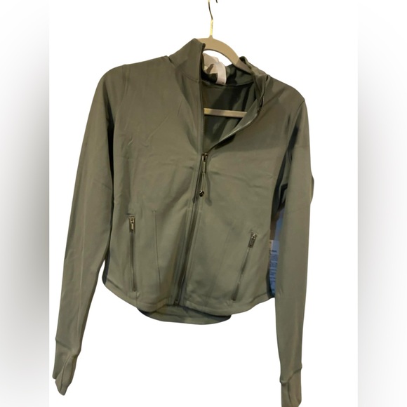 NWT Lululemon define mesh back jacket nulu WILLOW LEAF Size 10